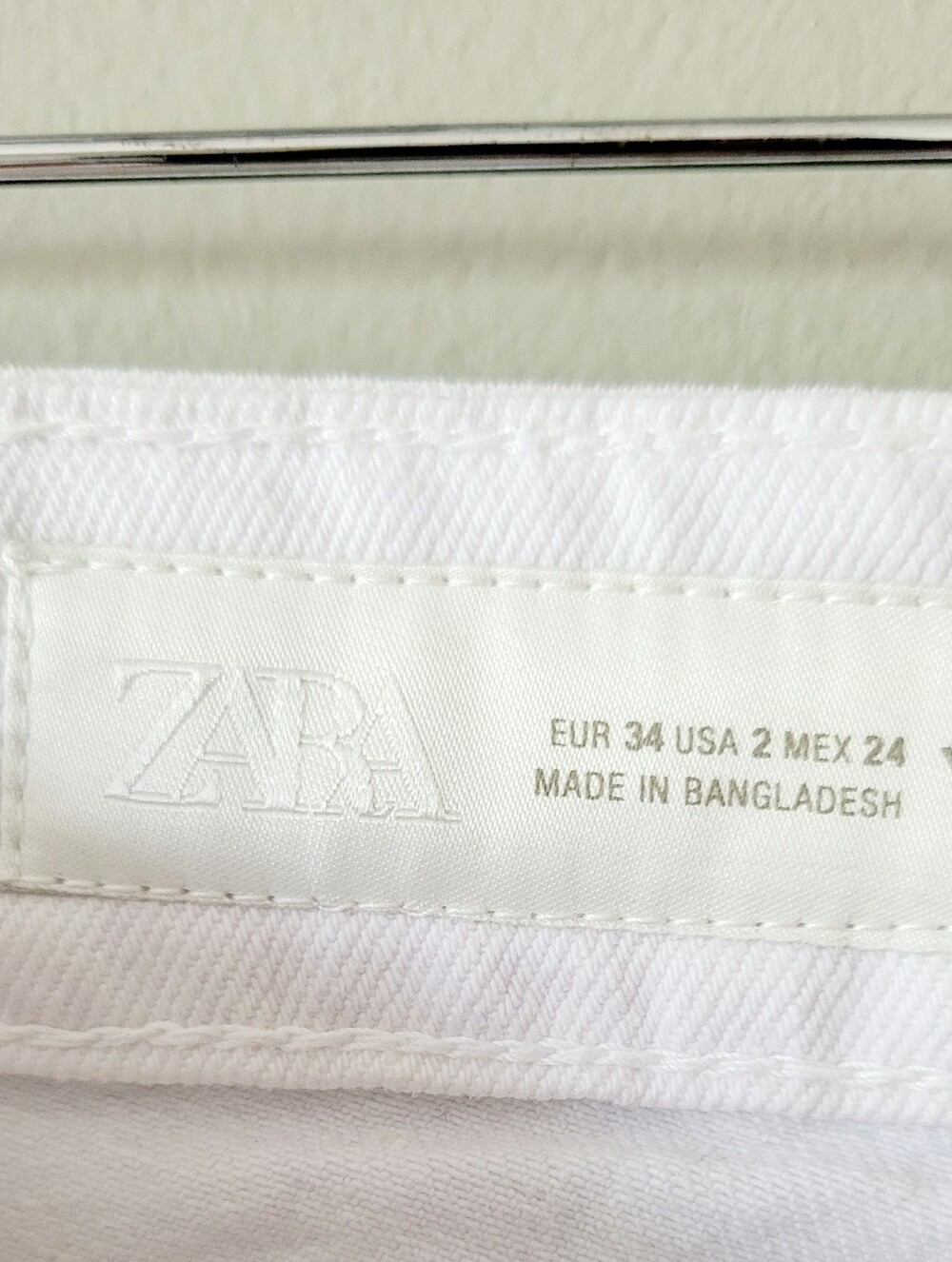 Zara White Denim Mom Jeans 100% Cotton High Waist Straight Leg 2/XS - Picture 2 of 16